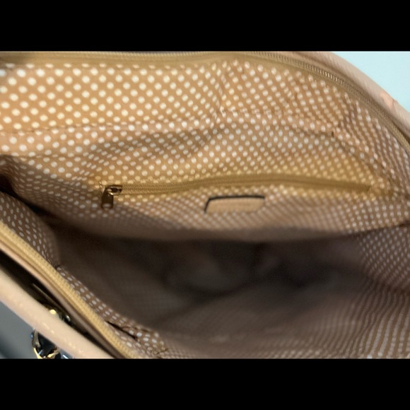 Carry all tote bag - Picture 2 of 4